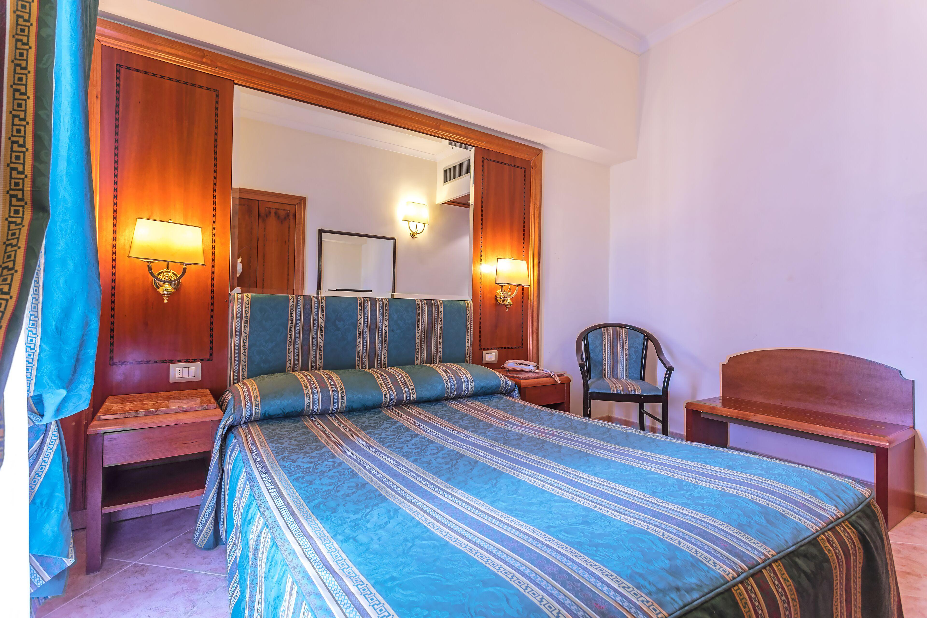 Raeli Hotel Floridia — Fotos 3